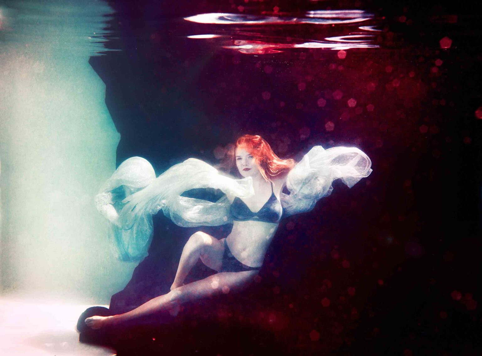 unterwasser shooting aussergewöhnlich fotografie Glamour Magic Portrait fineart Berlin underwater